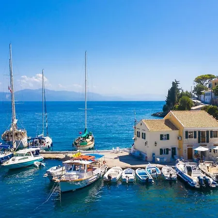 Babis Longos (Paxos)