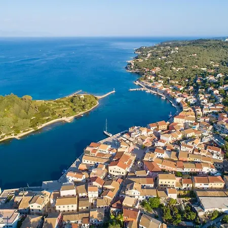 Babis Longos (Paxos)